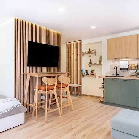 Designer In The Heart Of The - Free Parking! Daire *