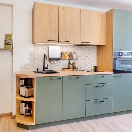 Apartment Designer In The Heart Of The - Free Parking!