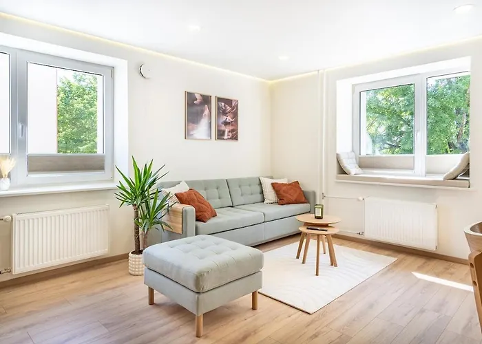 Apartment Designer In The Heart Of The - Free Parking!